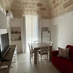 Donna Maria Pina Nyaraló Monopoli